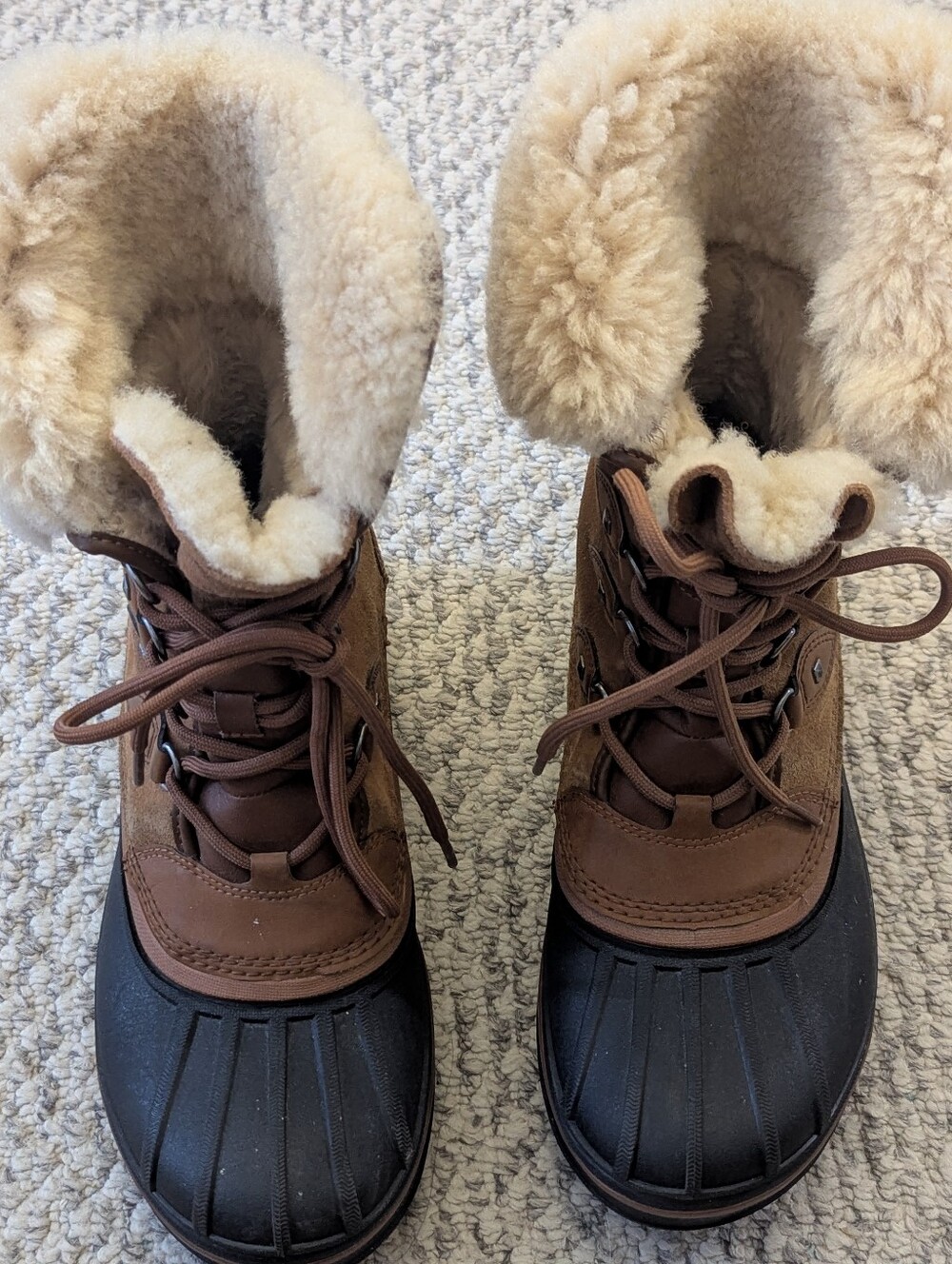 Crocs AllCast II Luxe Waterproof Winter Boots - Shearling Lined - Women Size 9